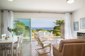 Apartment | 3 bedrooms - Sirina Lina Beachfront Suite (Paralimni)