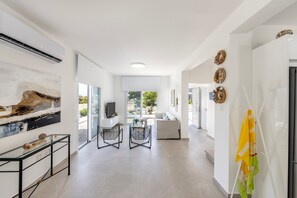 Villa | 3 bedrooms - Protaras Nisia Seaside Villa (Paralimni)