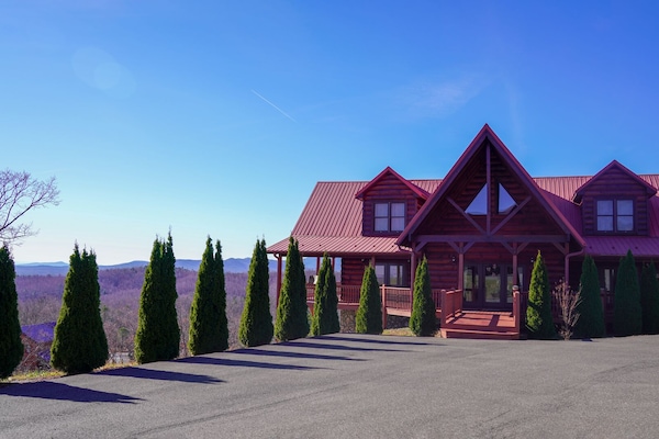 Picture perfect cabin with views from every angle.