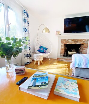 2 bedrooms, iron/ironing board, free WiFi, bed sheets - Craigville Beach Uber Relaxing Cape Cod Beach House w/ Beach Pass & Central Air (Barnstable)