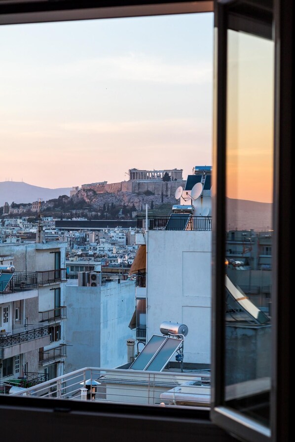 Apartment | 3 bedrooms - 3 Bedroom apt in Athens With Acropolis View (Athens)
