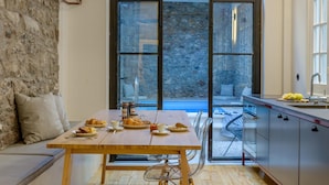 House | 2 bedrooms - Incomparable Plaka s Lux 2bdrm Apt w Pvt Heated Pool (Athens)