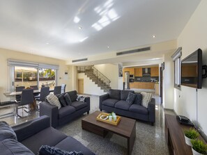 Villa | 4 bedrooms - Theodora 1 in Protaras (Paralimni)