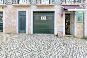 Exterior - In the Very Heart Of Lisbon & Iconic Chiado Center (Lisbon)