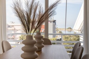 Apartment | 3 bedrooms - Luxurious 3-bdrm Seaside Retreat in Glyfada Fully Renovated (Glyfada)