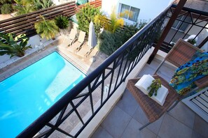 2 bedrooms