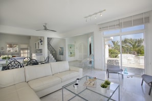 5 bedrooms