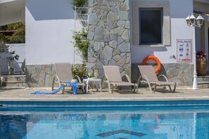 5 bedrooms - Mazeri in Protaras With 5 Bedrooms and 4 Bathrooms (Ayia Napa)