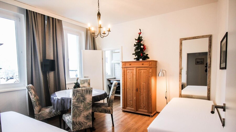 Living Eden - TOP 12