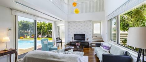 Villa | 4 Schlafzimmer, schallisolierte Zimmer