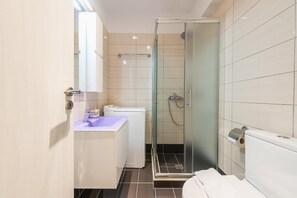 House - An Impressive 2 bdr Apt in Glyfada ren June 2026 (Glyfada)