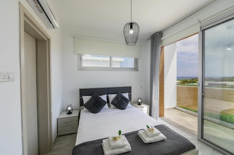 House. Protaras Seaview Villa Alasia