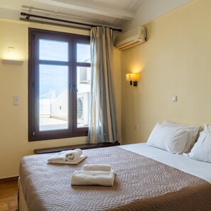 Apartment | 3 bedrooms - George s Poet Maisonette (Rethymno)