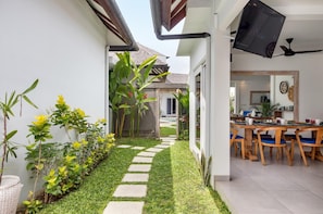 Villa, Smoking
