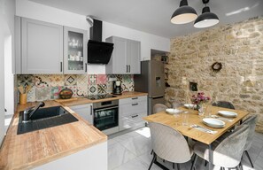 Nhà | 4 phòng ngủ 