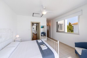 Villa | 3 bedrooms - Protaras Sapphire Seaside Villa (Paralimni)