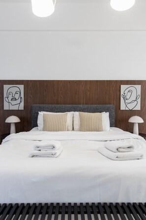 Room - Loft at Historical Center of Athens w Acropolis View (Athens)