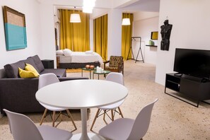 Studio - Loft at Historical Center of Athens w Acropolis View (Athens)