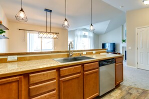 Fridge, microwave, stovetop, dishwasher - Alaska Retreat w/ Balcony, Near Earthquake Park! (Anchorage)