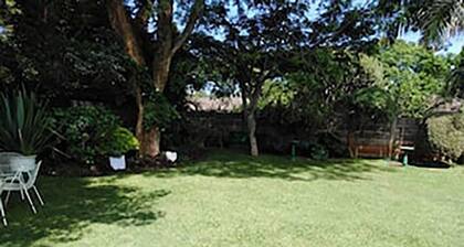 2 bed Guesthouse in Mabelreign - 2012