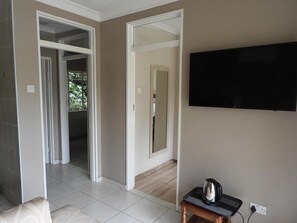 Apartment | 2 bedrooms - 2 Bed Apartment With Ensuite Kitchenette- 2071 (Harare)