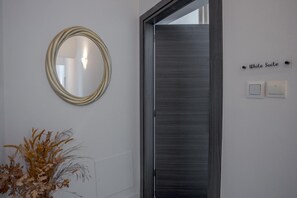 Room - Myra Mare White Suite by Estia (Heraklion)