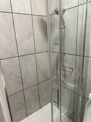 Apartment | Badezimmer