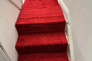 Miscellaneous - 1-bed - Sleeps 2 - Acton Park & Stn Close (London)