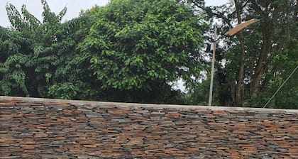 Posh 3 Bed Guesthouse in Hillside With Pool - 2039