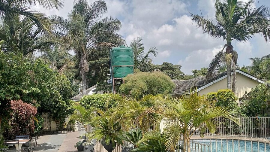 Guesthouse With Green Garden and Pool - 2102