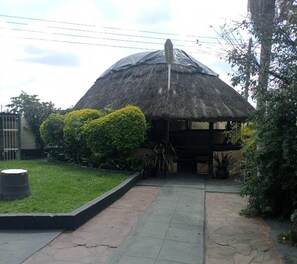 Apartemen, akses difabel | 6 kamar tidur