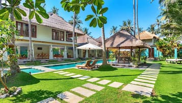 Vila, para fumantes | 4 quartos