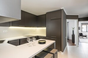 Apartment | 2 bedrooms - Executive 2 bdr Suite in Plaka - Acropolis View (Athens)