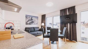 Apartment, Smoking | 2 bedrooms