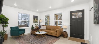 Updated Home in Sugarhouse with Loft and Hot Tub. Short Drive to Ski Resorts!