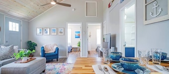 Renovated Retreat: Home in Huron, close to beaches