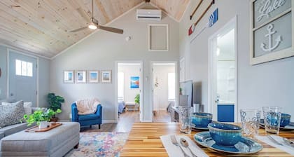 Renovated Retreat: Home in Huron, close to beaches