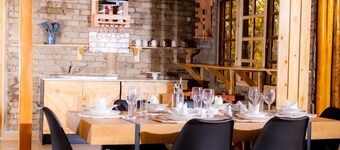 Rustic Luxury Farm Cabin Located in Hwedza - 2031