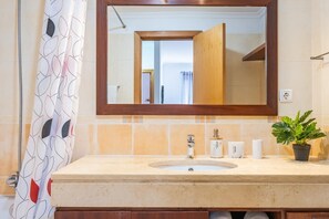 Rumah | 2 kamar tidur