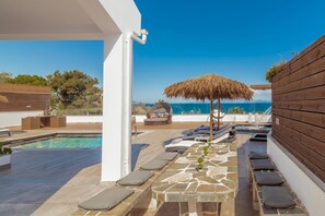 3 bedrooms, in-room safe - Luxury Villa Cavo Mare Thalassa With Private Pool Jacuzzi (Zakynthos)