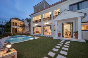 Villa | 4 Schlafzimmer