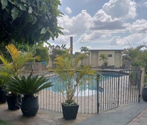 House | 2 bedrooms - Neat and Cosy Cottage With Pool - 2103 (Harare)