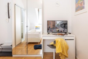 Room - Newly Refurbished Studio Near City Center (Zagreb)
