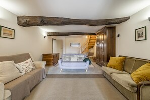 Villa | 4 bedrooms - Nomad s Family - 4bdr Country House Macieira (Santa Maria da Feira)