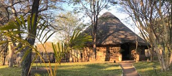 Bungalow 4 on This World Renowned Eco Site 40 Minutes From Vic Falls Fully Catered Stay - 1988