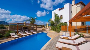2 bedrooms, soundproofing - Sunshine Villa (Hersonissos)