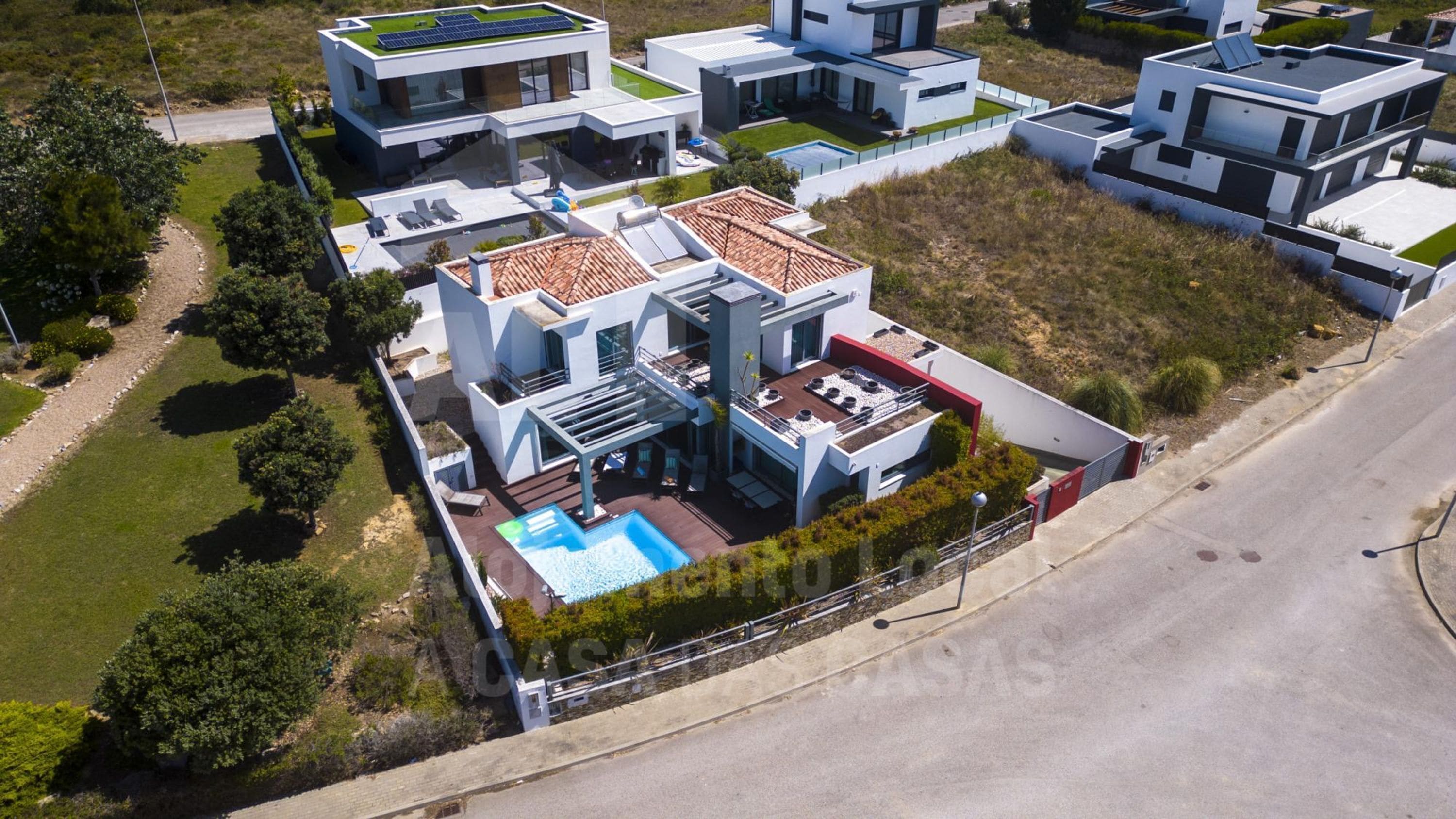 Stórt einbýlishús | 4 svefnherbergi