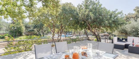 3 bedrooms, soundproofing