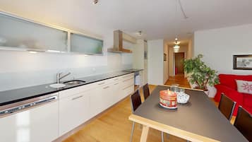 Frigorifero, forno, lavastoviglie, macchina per tè/caffè