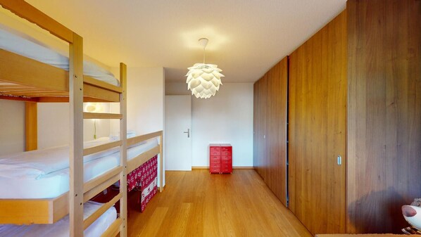 2 bedrooms, free WiFi, bed sheets